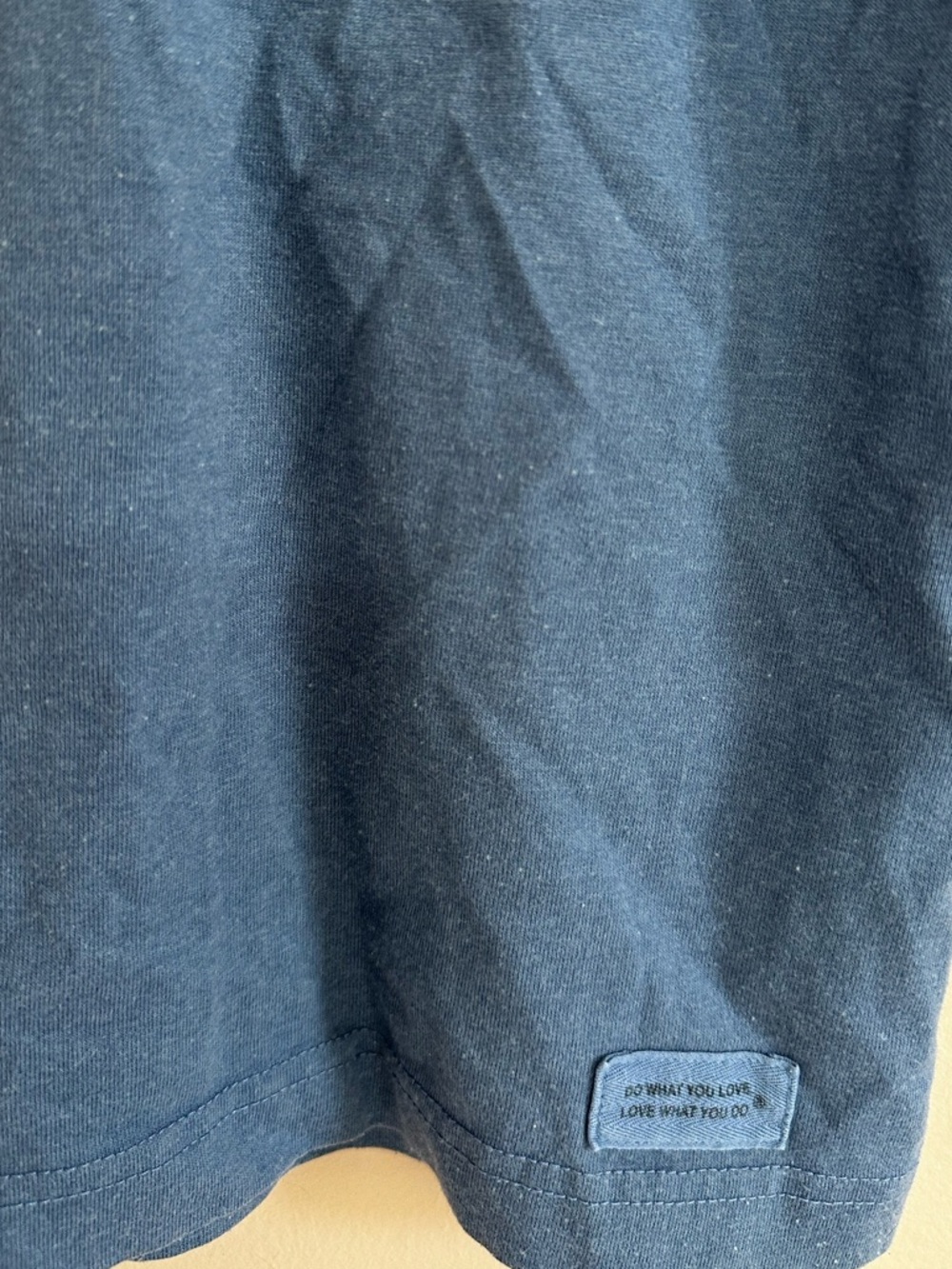 Men’s Life Is Good Crusher Tee ft. Black Lab & Beer - Picture 3 of 4